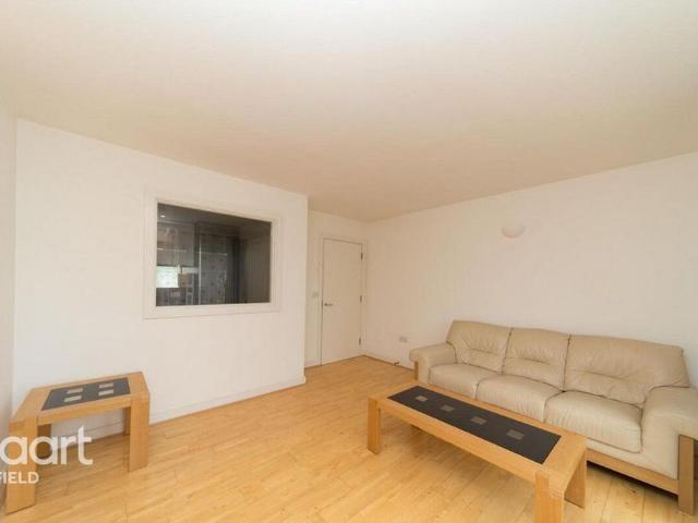 Apartment for rent in Cockfosters, Greater London
