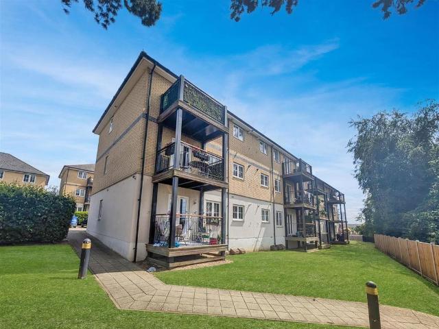Flat for rent in Fordham Heath, Essex