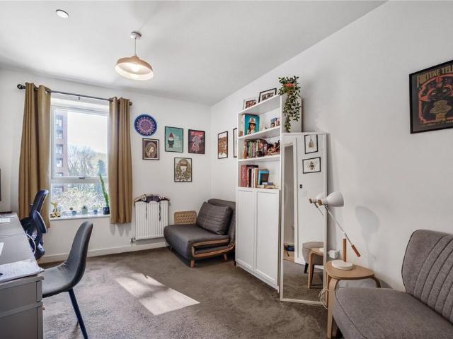 Apartment for rent in Hornsey, Greater London