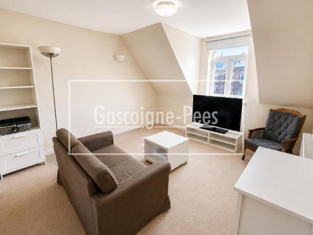 Apartment for rent in Charlotteville, Westborough