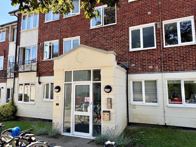 Flat for rent in The Slade, Oxfordshire