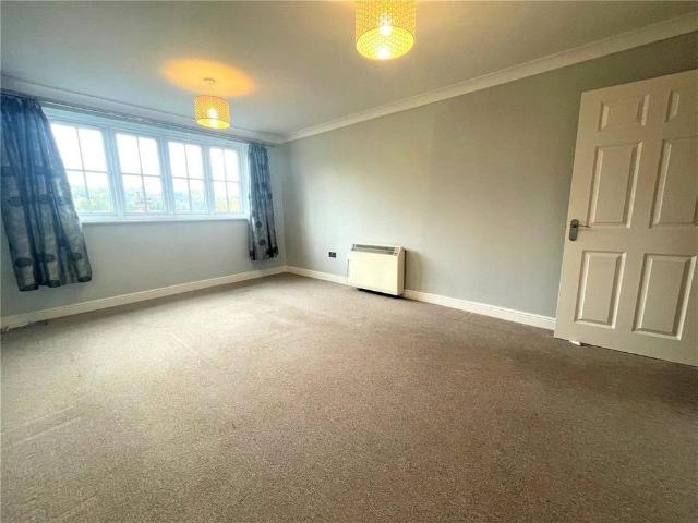 Apartment for rent in Fole, Surrey