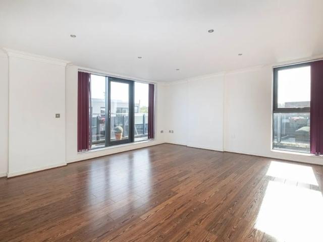 Apartment for rent in Royal Borough of Kingston upon Thames, Greater London