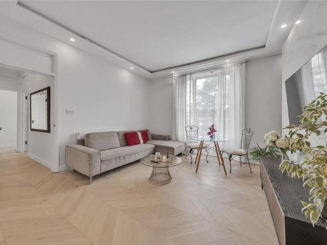 Apartment for rent in Swiss Cottage, Greater London