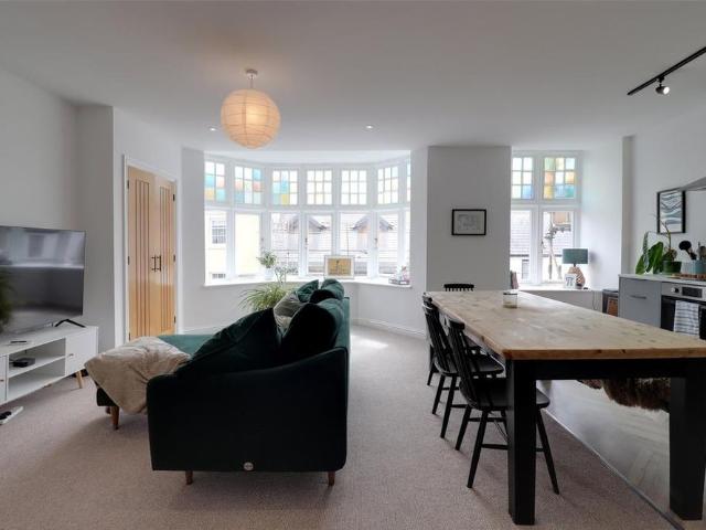 Apartment for rent in Brandis Corner, Devon