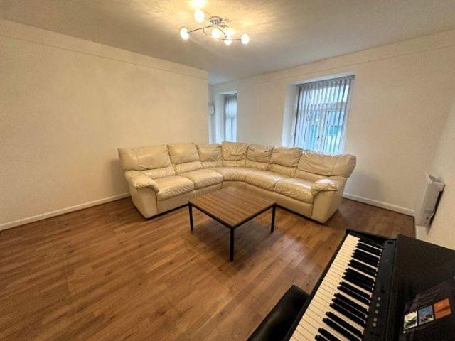 Apartment for rent in Stow Hill, Wales