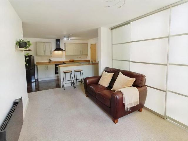 Apartment for rent in Highfields, Huddersfield