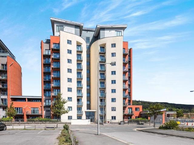 Flat for rent in SA1 Swansea Waterfront, Nangreaves