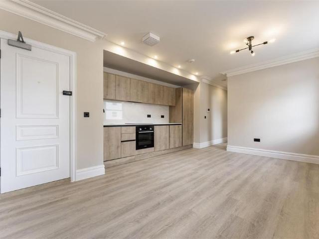 Apartment for rent in East Cliff, Acol