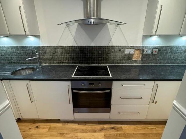 Flat for rent in Slough