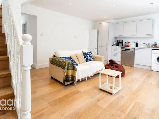 Apartment for rent in West Horsley, Guildford