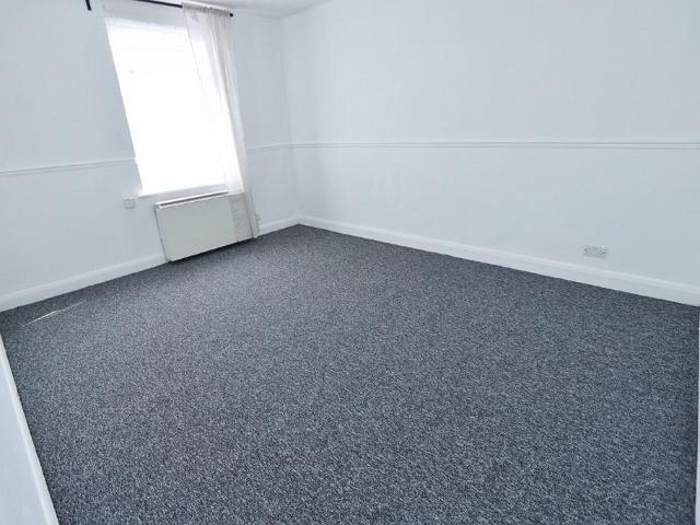 Flat for rent in Collier Row, Greater London