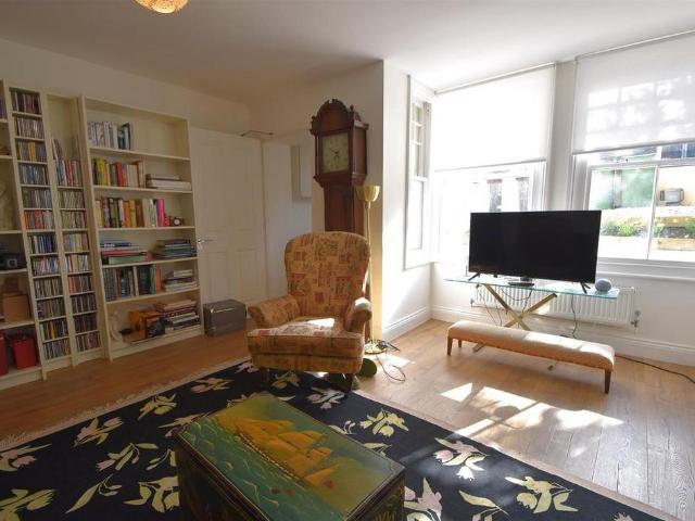 Apartment for rent in St Leonards Green, Guestling Green