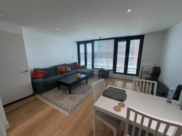 Apartment for rent in The Polygon, City Of Southampton