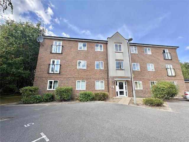 Flat for rent in Hedge End, Helford