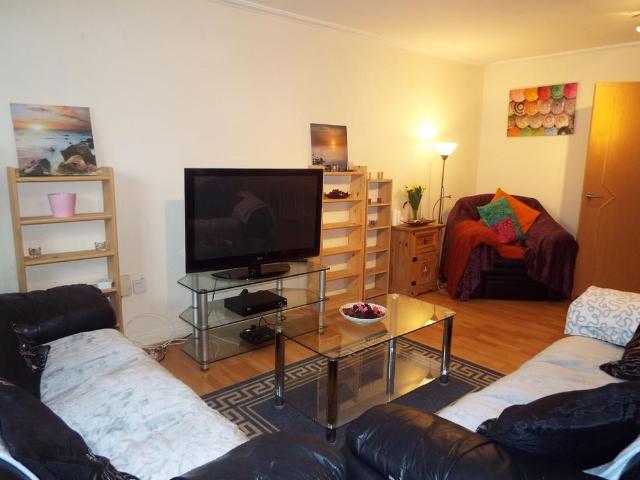 Apartment for rent in Falcon Lodge, Wales