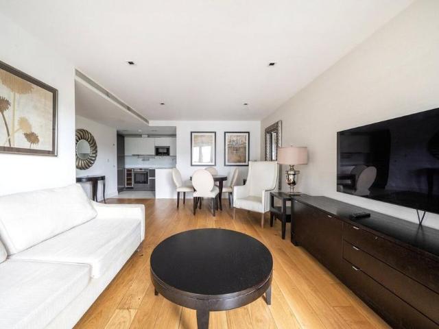 Apartment for rent in London Borough of Hounslow, Strand