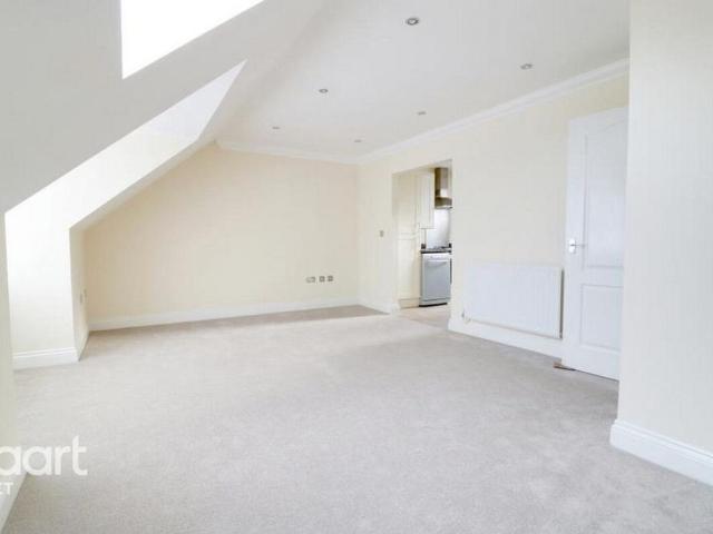 Apartment for rent in Fleet, Hart