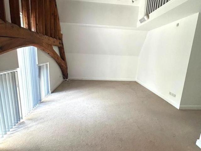 Apartment for rent in The Haulgh, Lee Bank