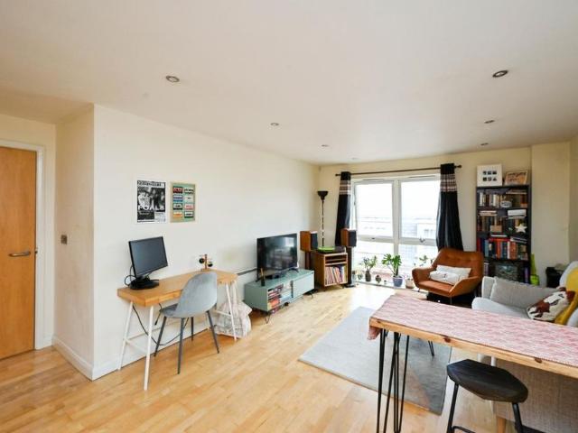 Apartment for rent in The Meadows, Haddon