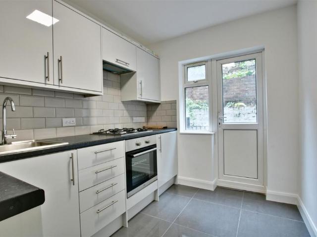 Flat for rent in Shortlands, Greater London