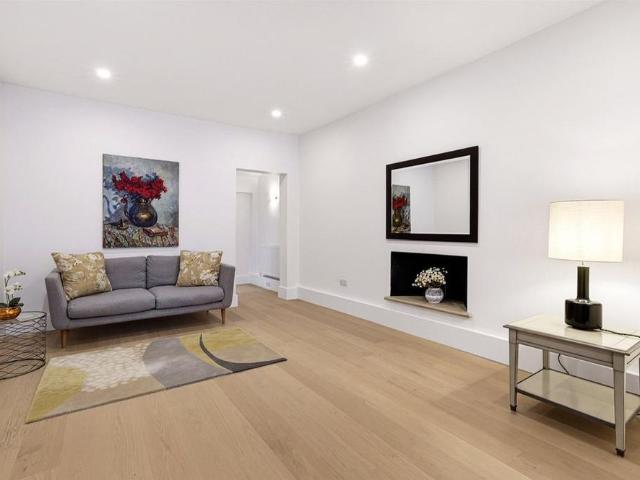 Apartment for rent in South Kensington, Greater London