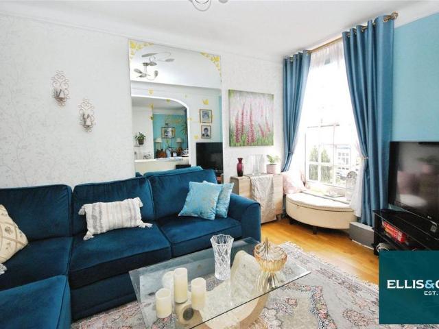 Apartment for rent in London Borough of Barnet, Greater London