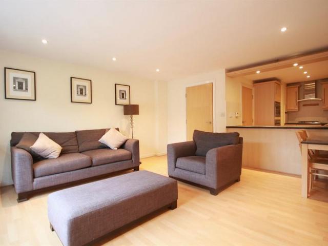 Apartment for rent in Furzehill, East Dorset