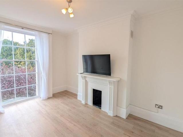 Apartment for rent in Sydenham, Warwick