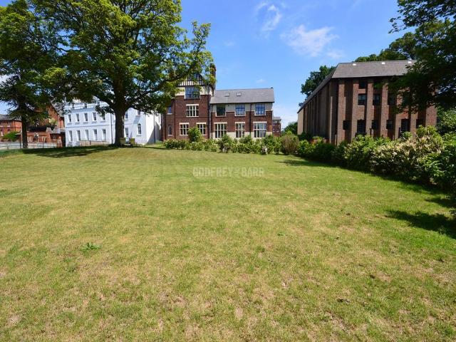 Flat for rent in Cat Hill, Isle Of Man