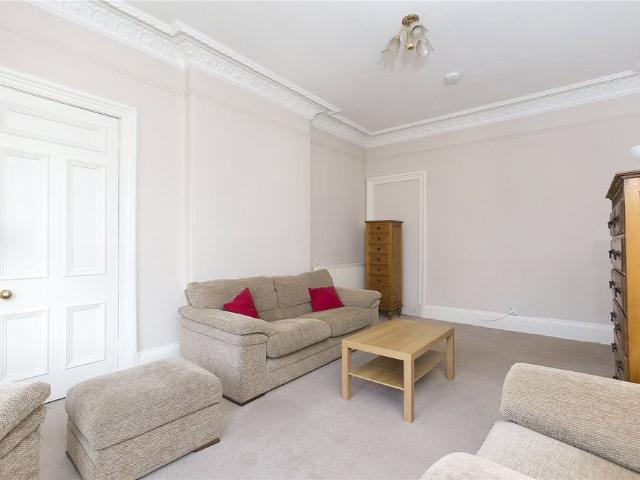 Apartment for rent in Broughton, Scotland