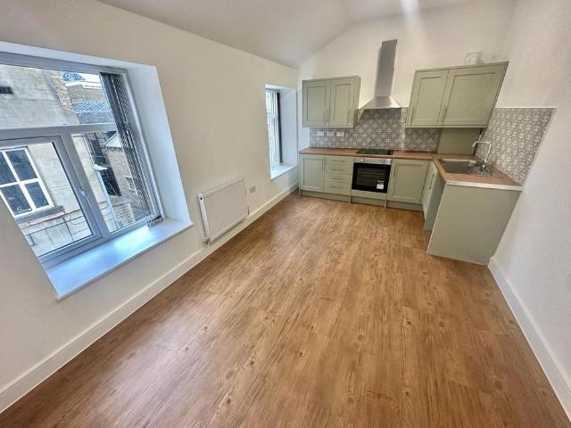 Apartment for rent in Hillhouse, Huddersfield