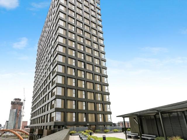 Flat for rent in City Centre, Salford
