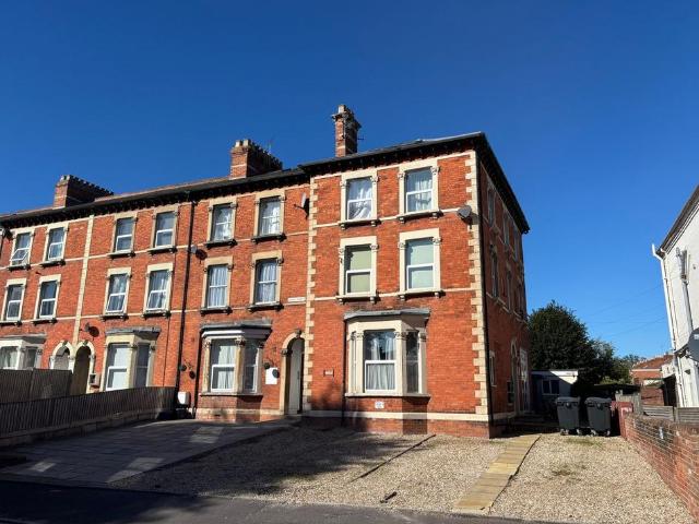 Flat for rent in Rumwell, Somerset