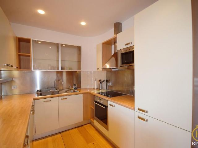 Flat for rent in Charlotteville, Westborough