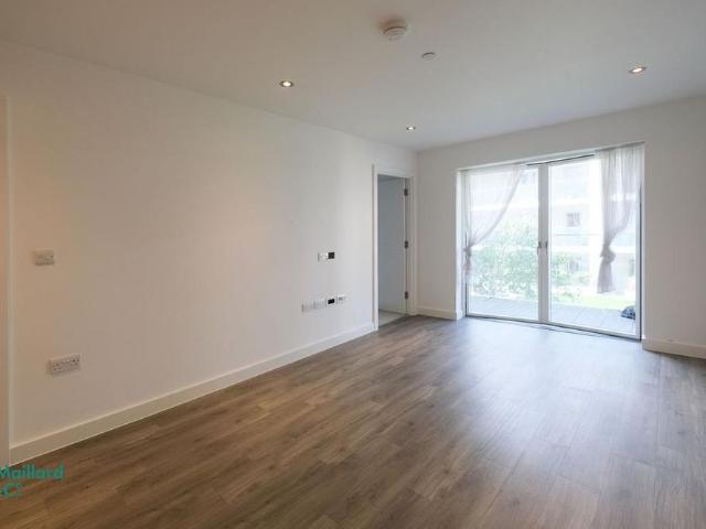 Apartment for rent in St Helier, Greater London