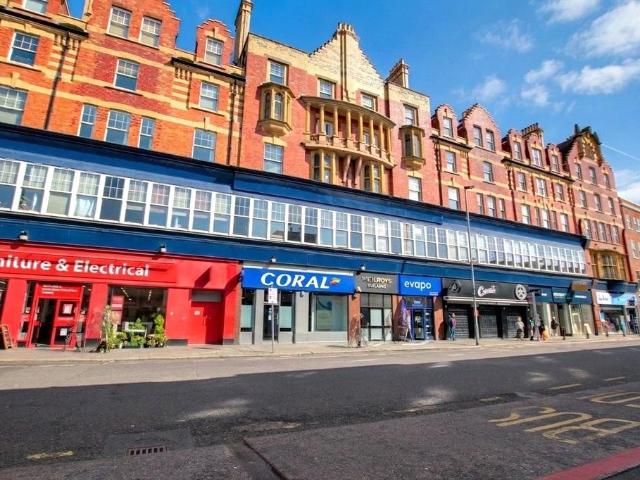 Flat for rent in Reading