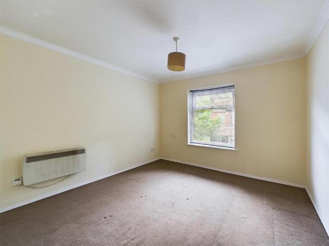 Flat for rent in Great Chatwell, Staffordshire