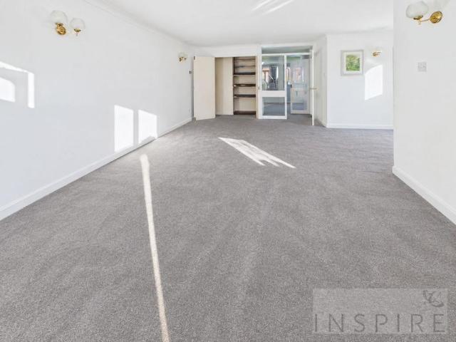 Apartment for rent in Southgate, Crawley