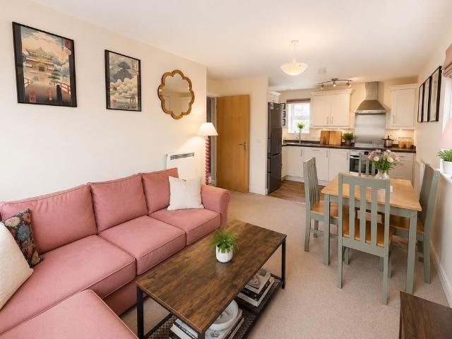 Apartment for rent in Tranmere Park, West Yorkshire