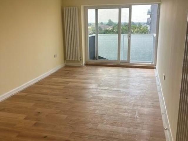 Apartment for rent in Carshalton Beeches, Greater London