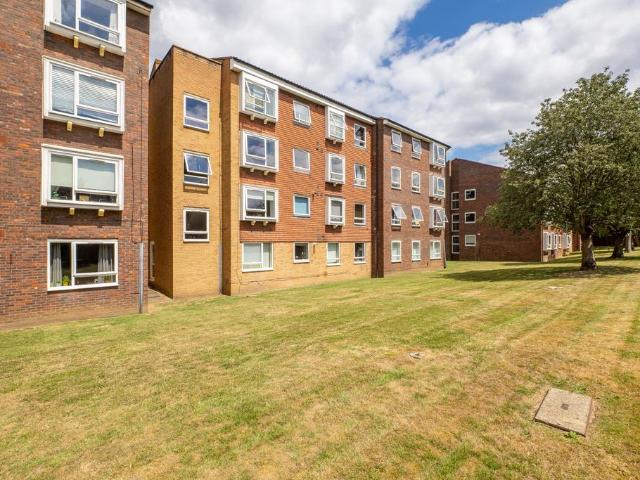 Flat for rent in Greater London