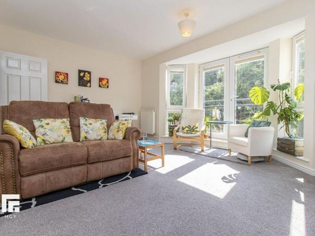 Apartment for rent in Penarth Marina, Penarth