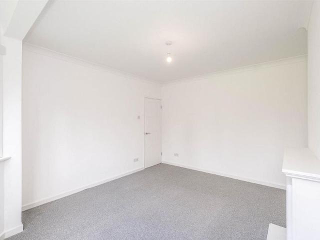 Apartment for rent in London Borough of Redbridge, Greater London
