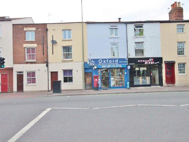 Flat for rent in St Clement's, The Slade