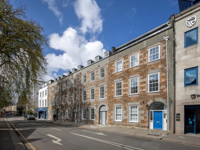 Flat for rent in St Helier, Greater London