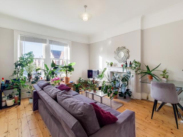 Flat for rent in Streatham, Greater London