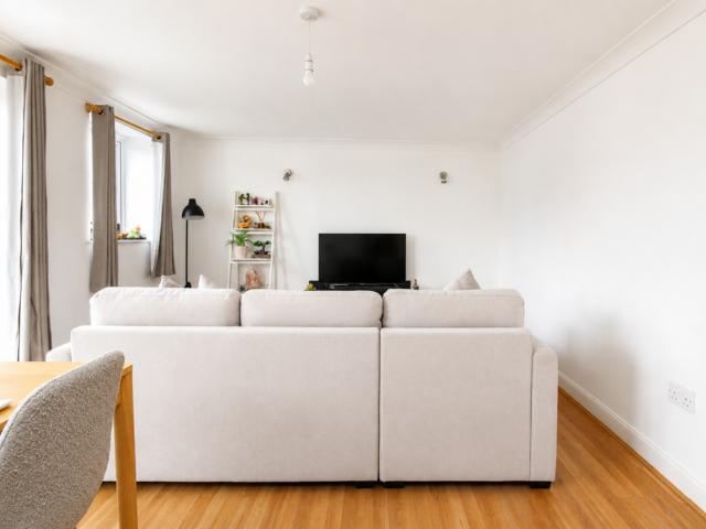 Apartment for rent in Golden Valley, Folkestone