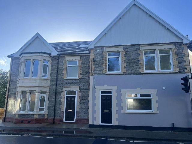 Flat for rent in Llantwit Fardre