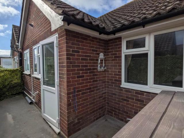 Flat for rent in Littlecote, West Sussex